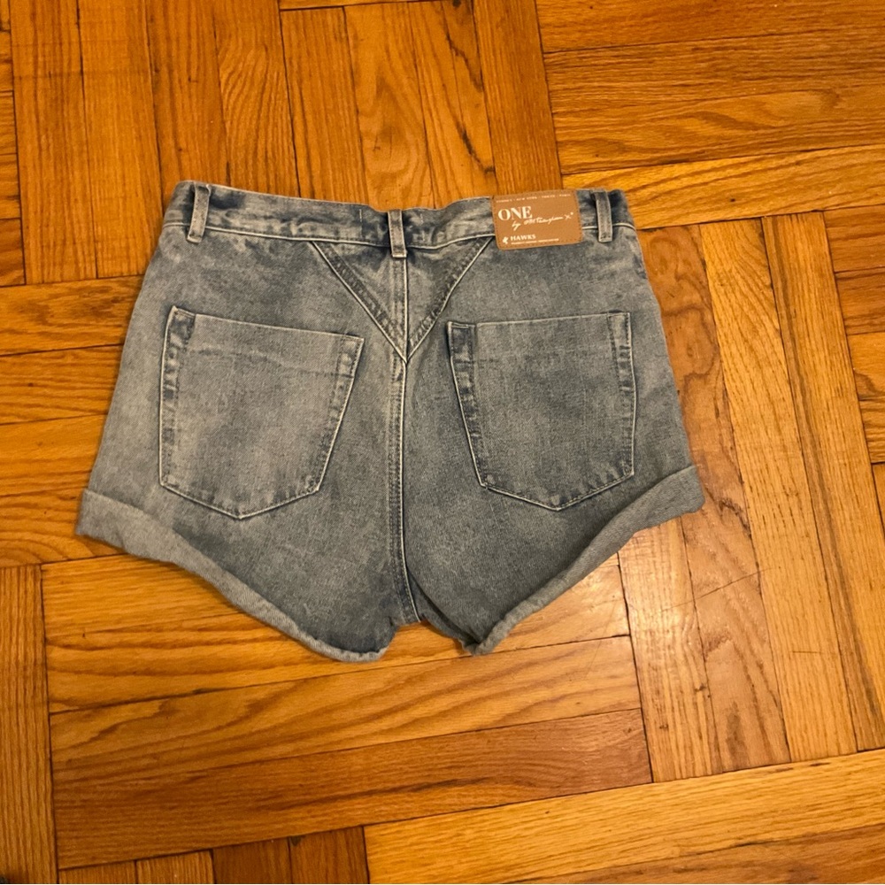 Women one c one teaspoon short